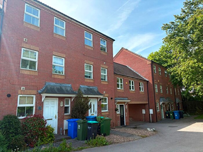 4 Bedroom Property To Rent In Dunsil Close, Mansfield, NG19