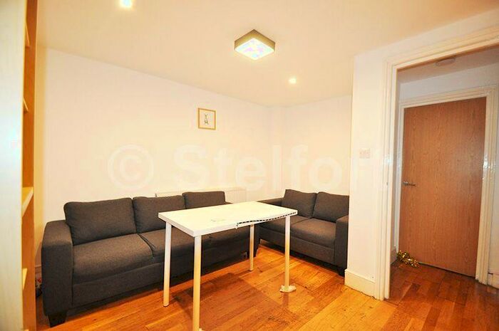 4 Bedroom Flat To Rent In St. Pancras Way, London, NW1