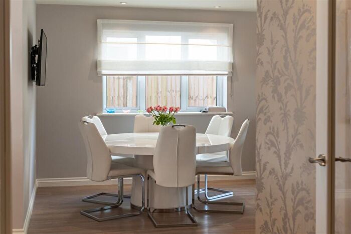 4 Bedroom Detached House For Sale In Brudenell Avenue, Sandbanks, BH13