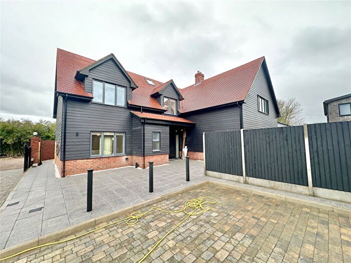 4 Bedroom Detached House To Rent In Watling Street, Radlett, Hertfordshire, WD7