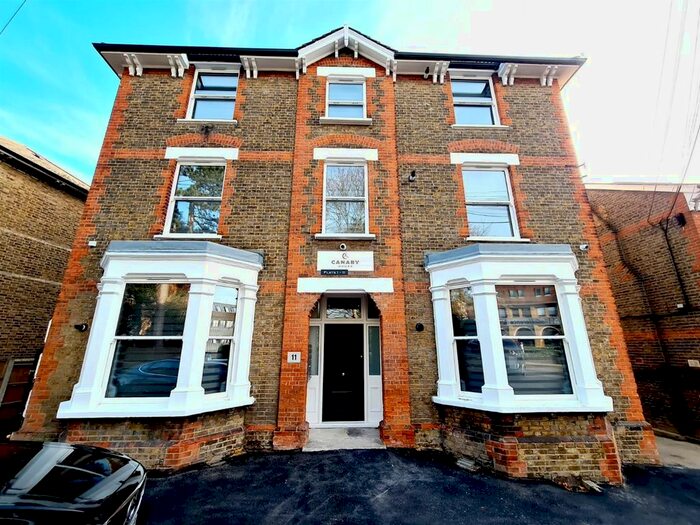 2 Bedroom Flat To Rent In Queens Road, Brentwood, CM14