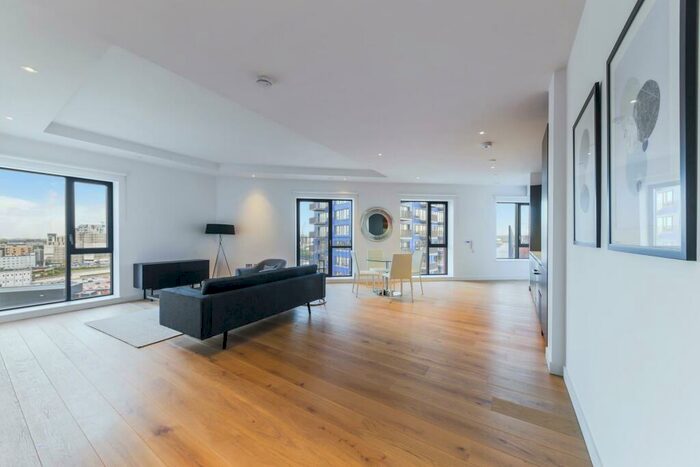 1 Bedroom Apartment To Rent In Java House, London City Island, London, E14