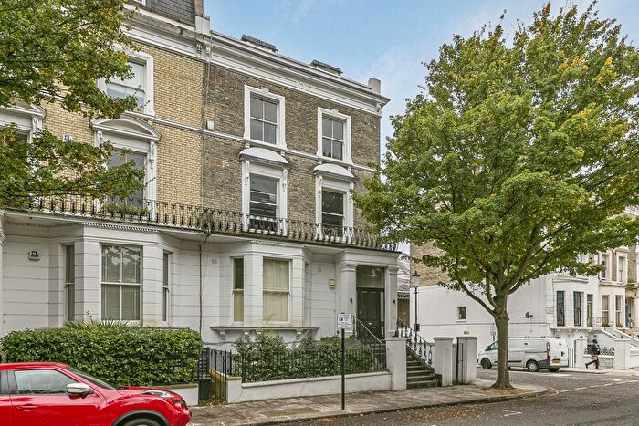 1 Bedroom Flat To Rent In St Charles Square, North Kensington, W10
