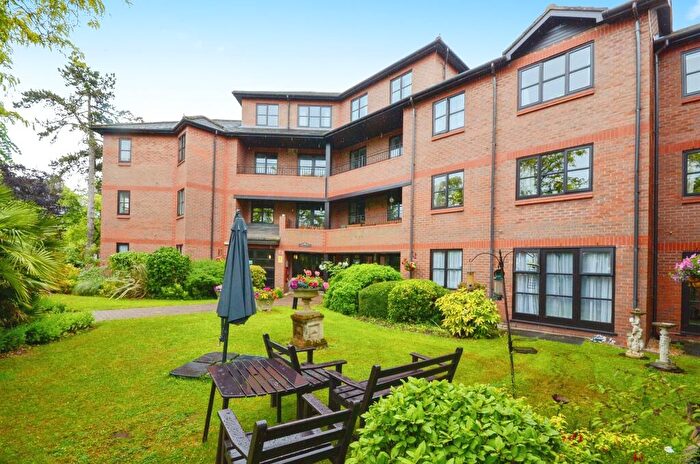 1 Bedroom Retirement Property For Sale In Brandreth Court, Harrow, HA1