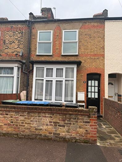 2 Bedroom Flat To Rent In London, EN3