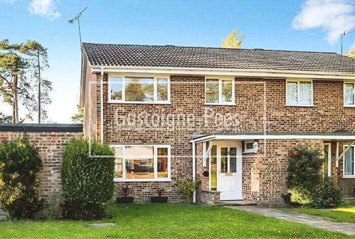 3 Bedroom Property To Rent In Brandon Close, Camberley, GU15