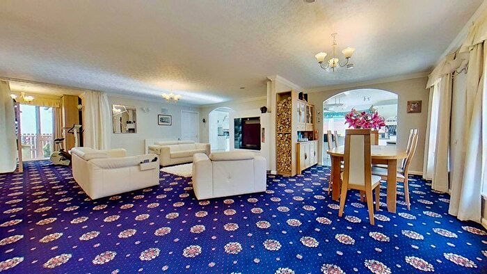 2 Bedroom Bungalow For Sale In Rowan Lea, Elgin, Moray, IV30