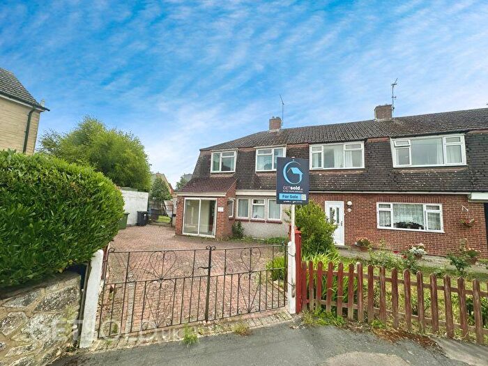 3 Bedroom House For Sale In Greenfields, South Marston, SN3