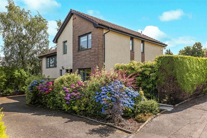 3 Bedroom Detached House For Sale In Lomond Crescent, Bridge Of Weir, PA11