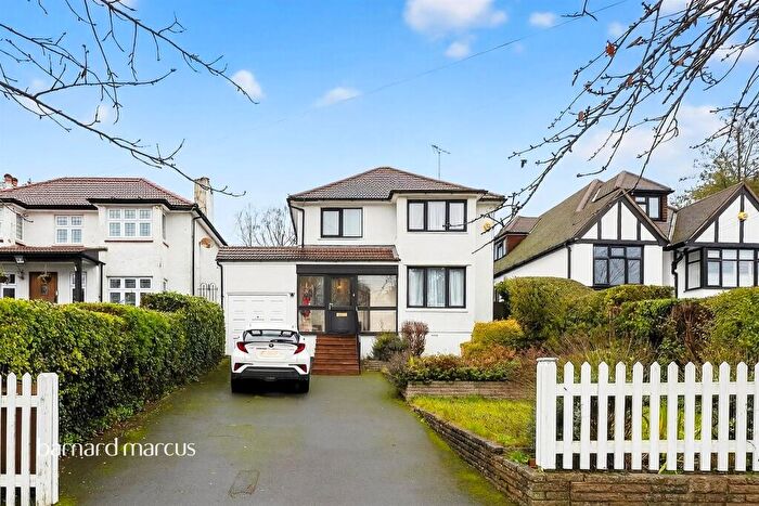 4 Bedroom Detached House For Sale In Warren Road, Banstead, SM7