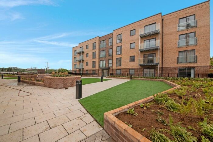 1 Bedroom Apartment To Rent In Ellesmere Court, Saxon Square, Luton, LU2