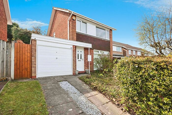 3 Bedroom Detached House For Sale In Quantock Close, Halesowen, B63