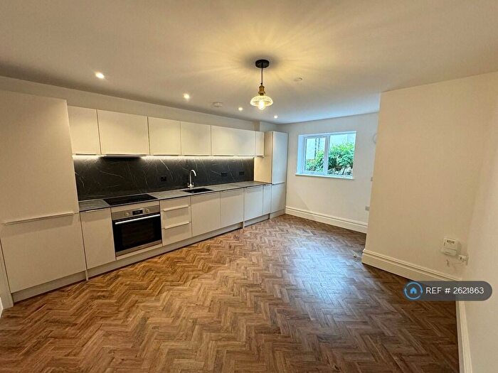 1 Bedroom Flat To Rent In Cathedral Road, Cardiff, CF11