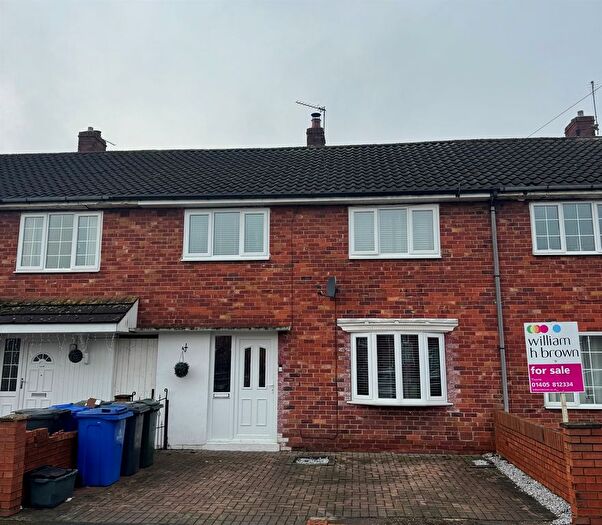 3 Bedroom Terraced House For Sale In Haynes Road, Thorne, Doncaster, DN8