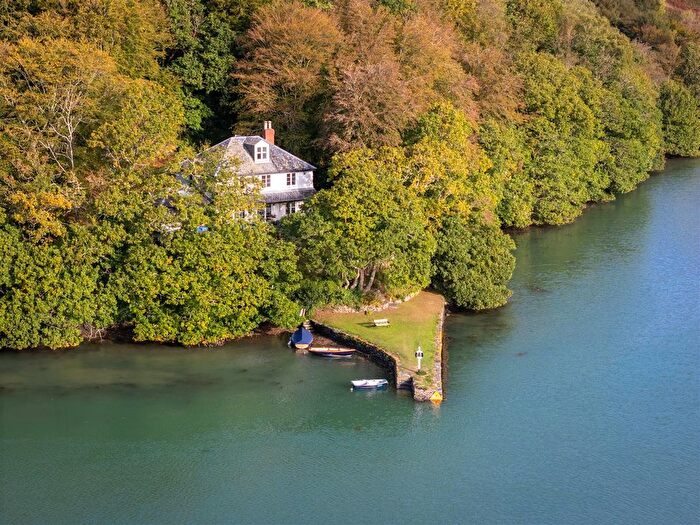 4 Bedroom Detached House For Sale In Trenant Point, Looe, PL13