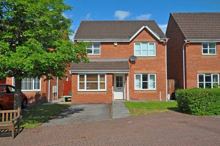3 Bedroom Detached House To Rent In Detached Family House, Burberry Close, Rogerstone, NP10
