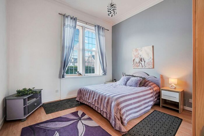 2 Bedroom Flat For Sale In Moss Road, Tillicoultry, FK13