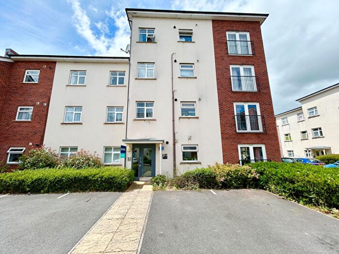 2 Bedroom Flat For Sale In Fiennes House, Thursby Walk, Exeter, EX4