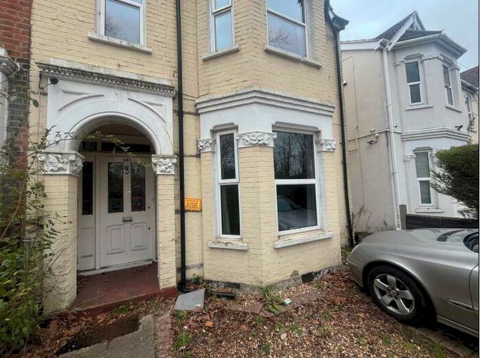 5 Bedroom Semi-Detached House To Rent In Woking, Surrey, GU21