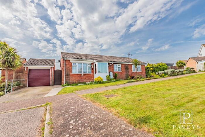 3 Bedroom Detached Bungalow For Sale In Burnham Close, Walton On The Naze, CO14