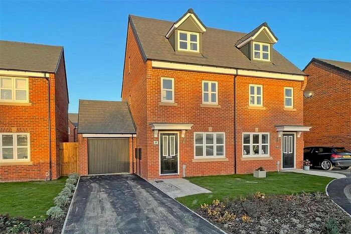 3 Bedroom Semi-Detached House To Rent In Wren Drive, Boroughbridge, North Yorkshire YO51