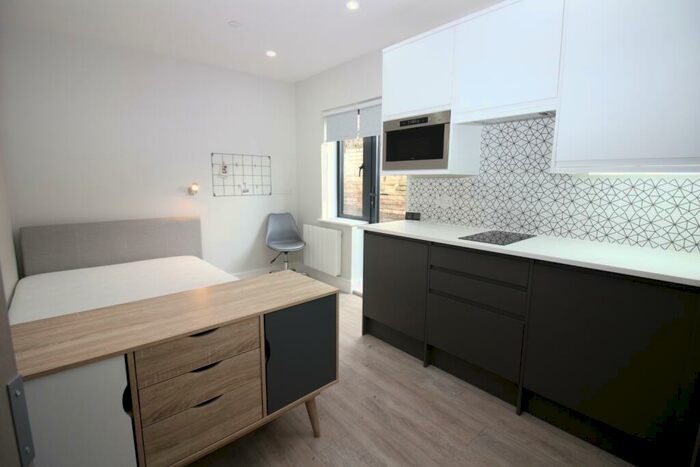 Studio To Rent In Colum Road, Cathays, CF10