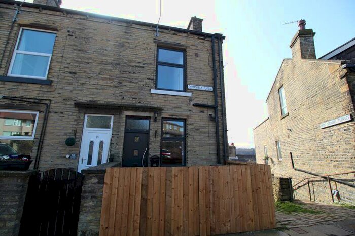 2 Bedroom Terraced House To Rent In Dudwell Lane, Skircoat Green, HX3