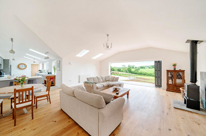 3 Bedroom Barn Conversion For Sale In North Cheriton Somerset, BA8