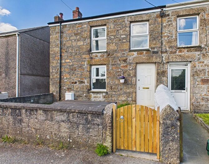 2 Bedroom Cottage For Sale In Newton Road, Troon, Camborne, TR14