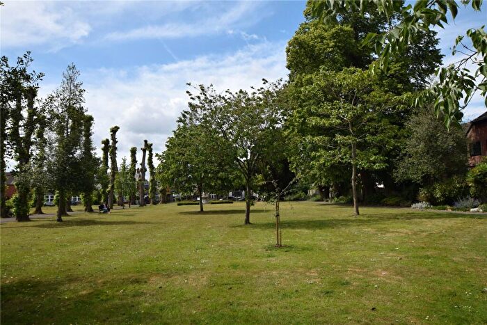 1 Bedroom Apartment For Sale In Lady Place Court, Market Square, Alton, Hampshire, GU34