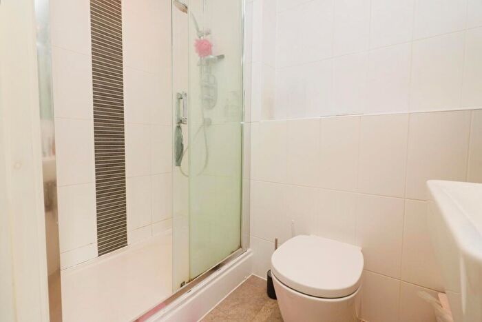2 Bedroom Flat For Sale In Charrington Place, St Albans, AL1