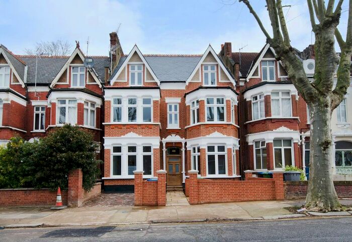 2 Bedroom Flat To Rent In Anson Road, Willesden, London, NW2