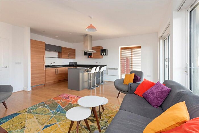 2 Bedroom Apartment For Sale In The Rope Walk, Canterbury, Kent, CT1