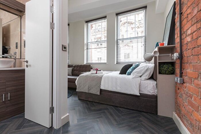 1 Bedroom Apartment To Rent In King Street, Manchester, Greater Manchester, M2