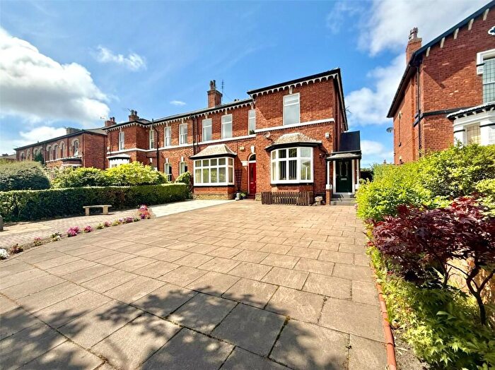 3 Bedroom Maisonette For Sale In Albert Road, Southport, PR9