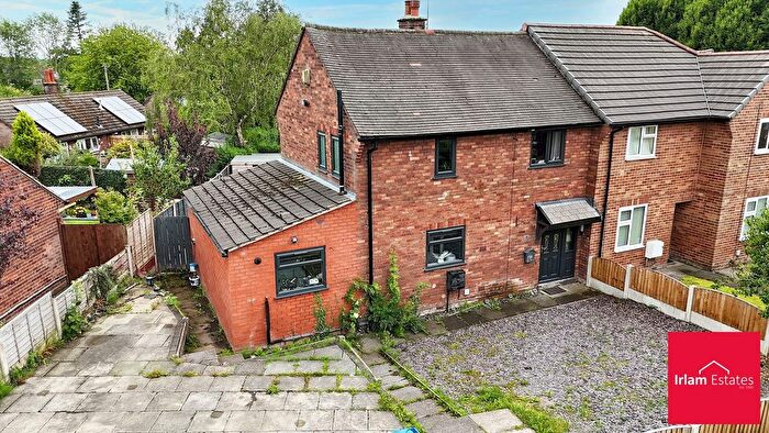 3 Bedroom Semi-Detached House For Sale In Sycamore Crescent, Rixton, WA3