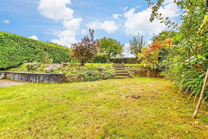 4 Bedroom Detached House For Sale In Furnace Lane, Lamberhurst, Kent, TN3