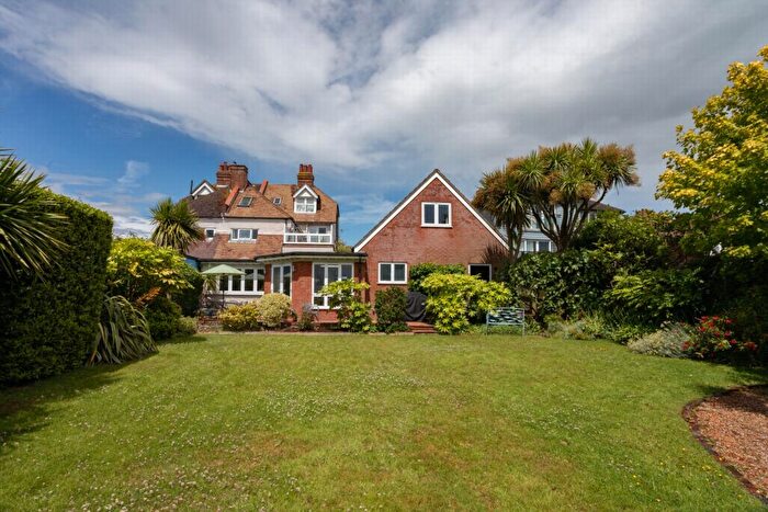 5 Bedroom Semi-Detached House For Sale In Hillcrest Road, Hythe, CT21