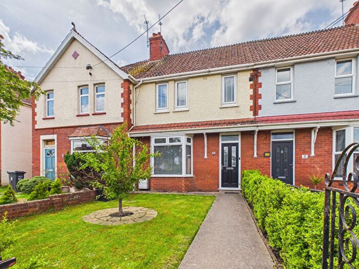 3 Bedroom Terraced House For Sale In Kingslake Villas, Bridgwater, TA6