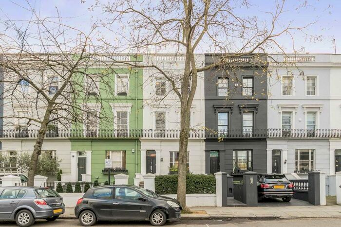 4 Bedroom Property To Rent In Westbourne Grove, London, W11