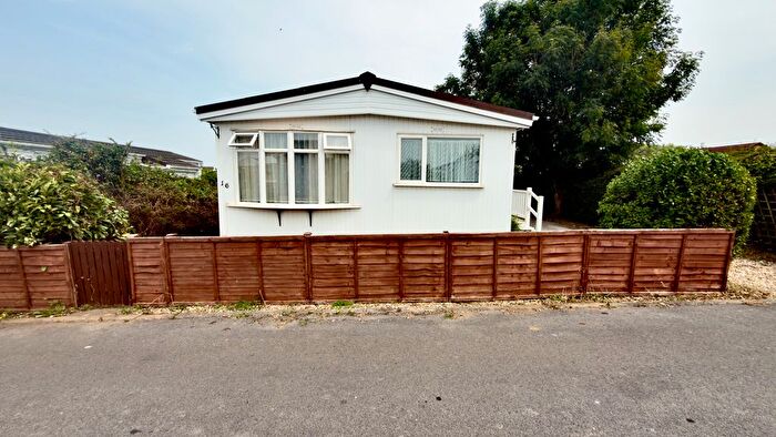 2 Bedroom Mobile/park Home For Sale In Ivy Walk, Summer Lane Park Homes, BS29