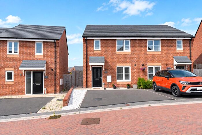 3 Bedroom Semi Detached House For Sale In Carmelite Close, Northallerton, North Yorkshire, DL6