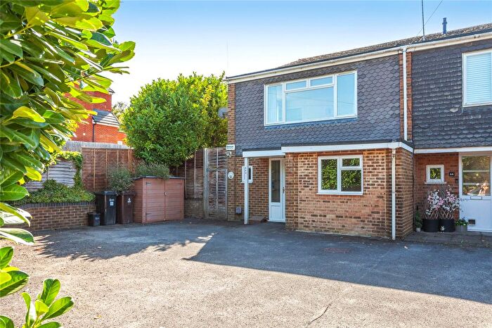 3 Bedroom End Of Terrace House For Sale In Victoria Road, Wargrave, Reading, Berkshire, RG10
