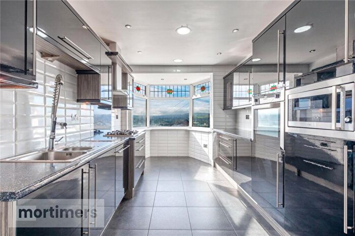 5 Bedroom Terraced House For Sale In Preston New Road, Blackburn, Lancashire, BB2