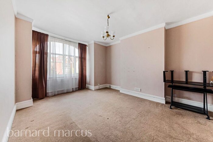 2 Bedroom Flat To Rent In Mitcham Lane, Streatham, SW16