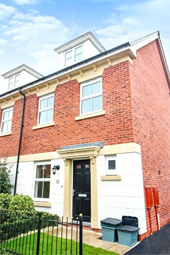 4 Bedroom Semi-Detached House To Rent In Alanbrooke Road, Saighton, Chester, Cheshire, CH3