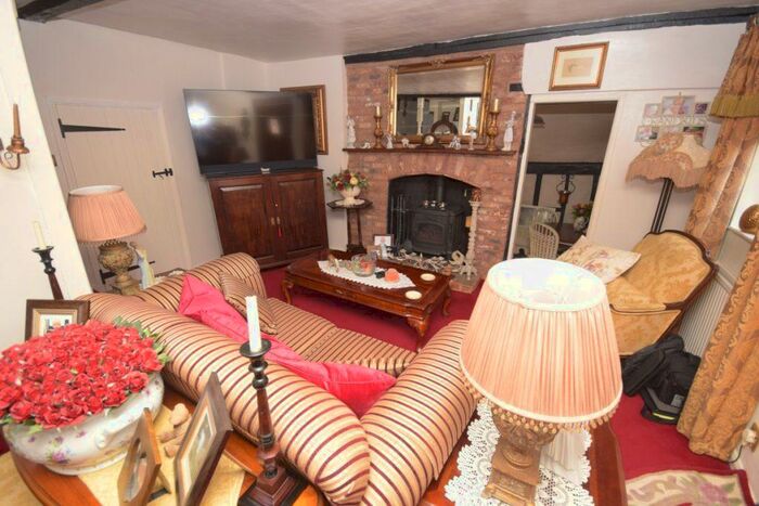 1 Bedroom Detached House For Sale In Bentfield End Causeway, Stansted Mountfitchet, CM24