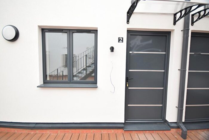 1 Bedroom Flat To Rent In Town Centre, Hatfield, AL10