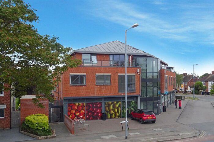 2 Bedroom Flat For Sale In Perne Road, Cambridge, CB1