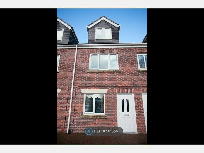 2 Bedroom Flat To Rent In Wood Road, Derby, DE21